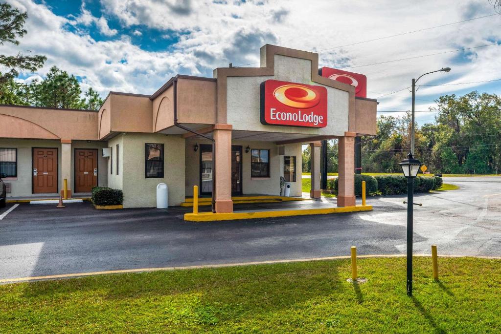 Econo Lodge Crystal River image
