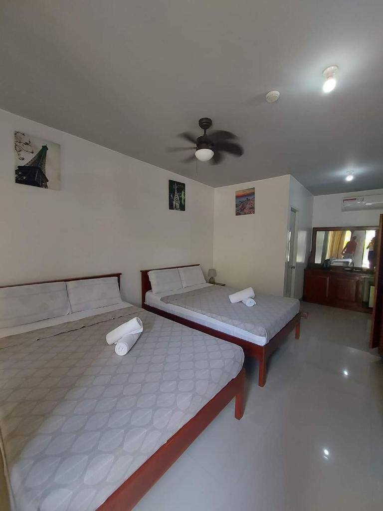 Garden Village Resort photo 1