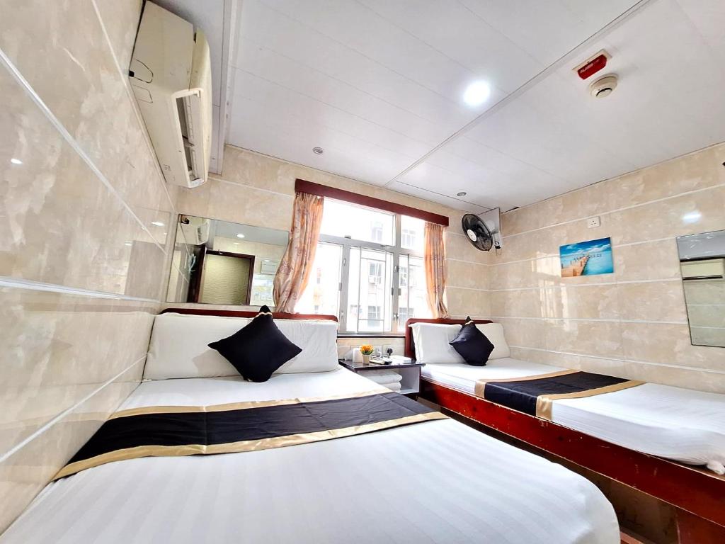 International Metro Guest House photo 4