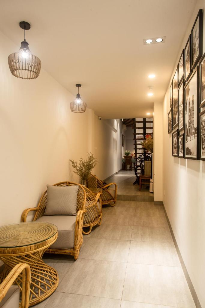 Lanha Hotel - Homestay