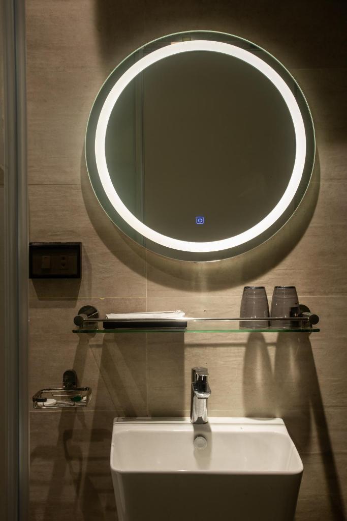 Lanha Hotel - Homestay