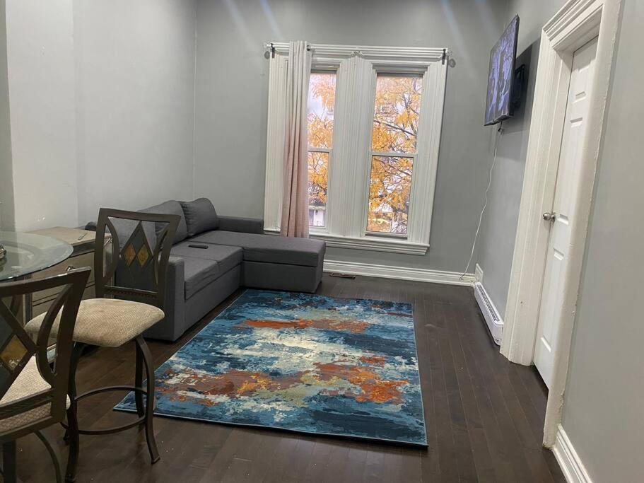 Downtown apartment 2/3 people . photo 3