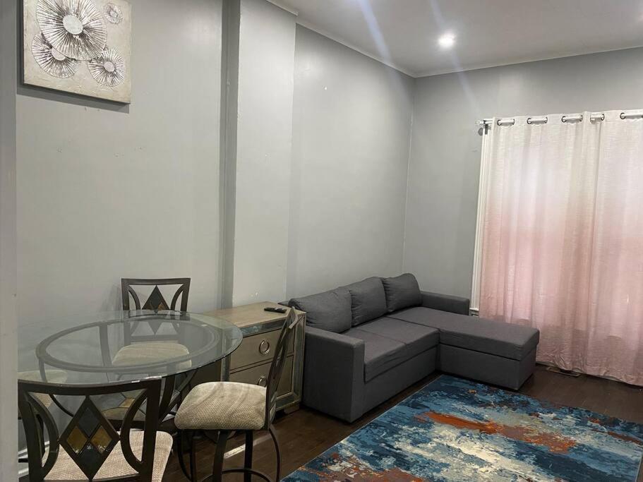 Downtown apartment 2/3 people . photo 4
