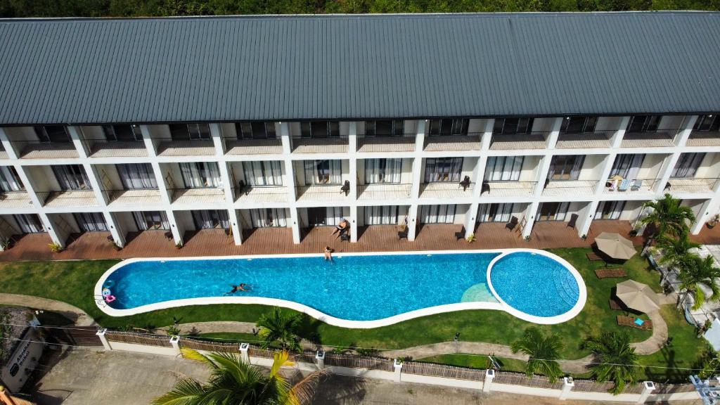 Abraham Bohol photo 3