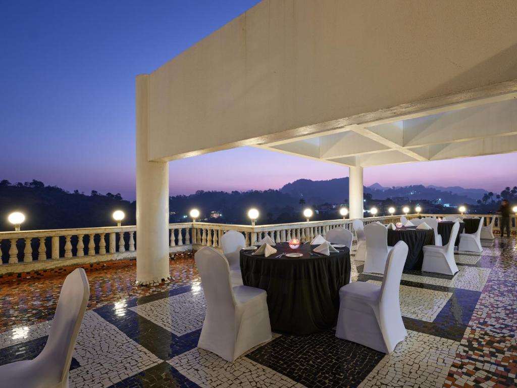 Sterling Mount Abu photo 4