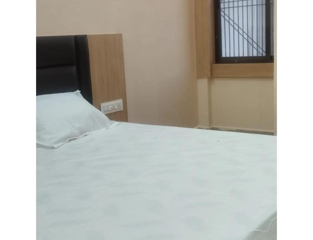 The Ramagya Hotel, Chitrakoot photo 2
