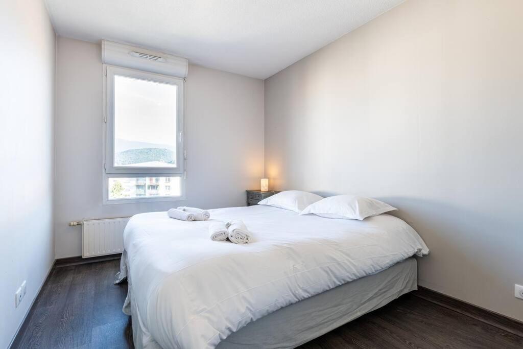 Sud de Grenoble: T2 lumineux - wifi fibre - balcon photo 2