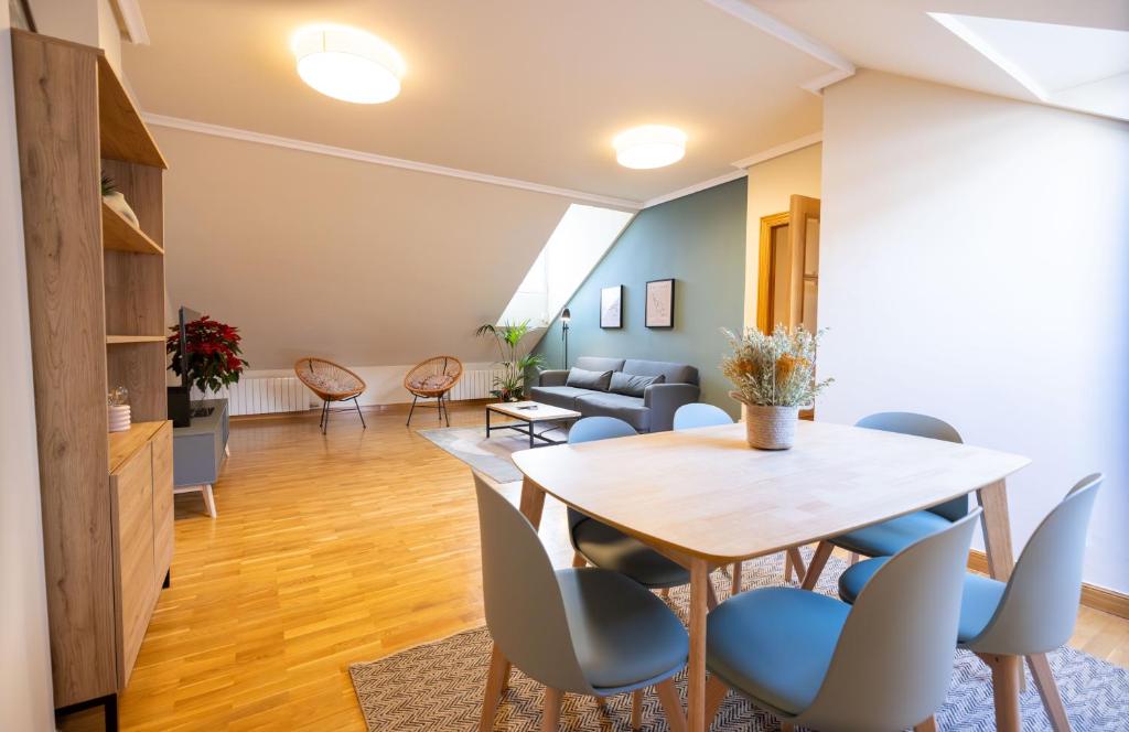 Apartamento en centro histórico de Burgos con parking incluido ATUAIRE