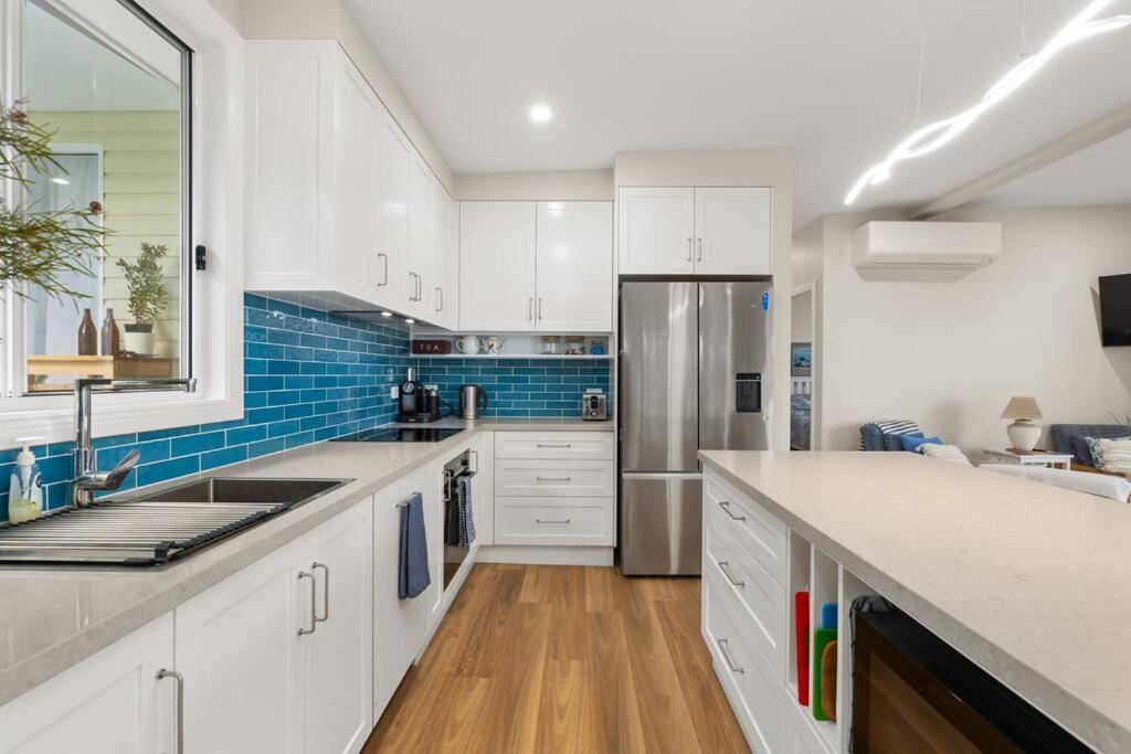 Newly Renovated Hyams Beach Cottage photo 1