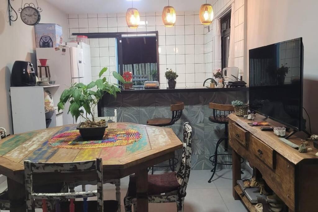 Casa inteira, novíssima, 3 quartos, 2 BH, 800m da UFJF photo 2