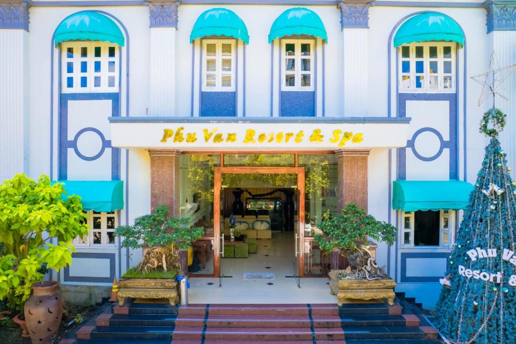 Phu Van Resort & Spa