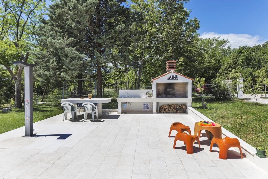Villa Ana Labin for 12 person with 6 bedrooms & private pool photo 2