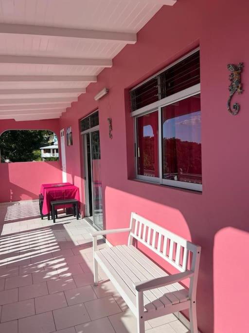 Terrasse des Manguiers : logement indépendant