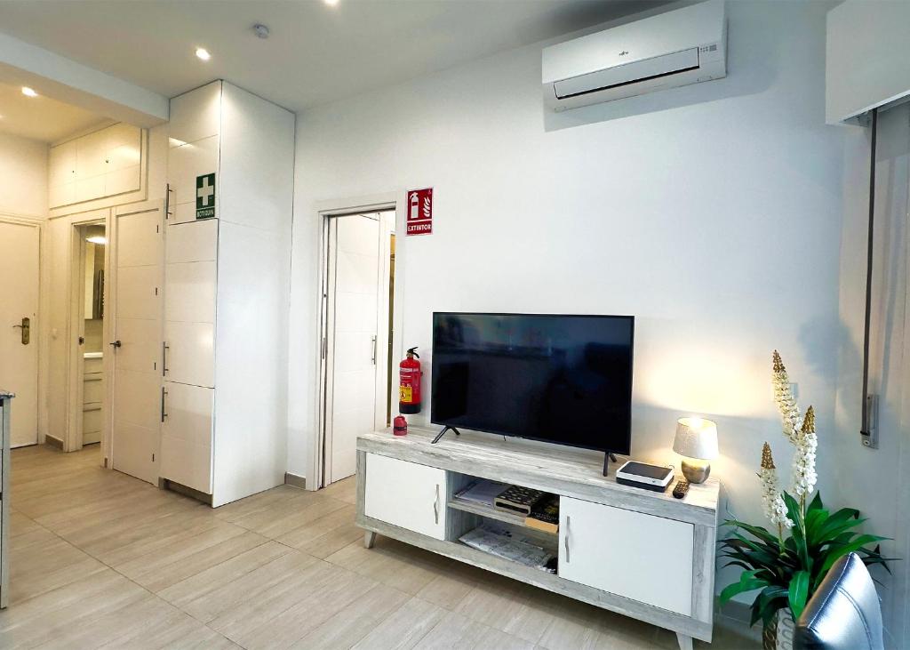 SKOL 350. Great 2 Bedroom Apartment in Skol Marbella photo 3