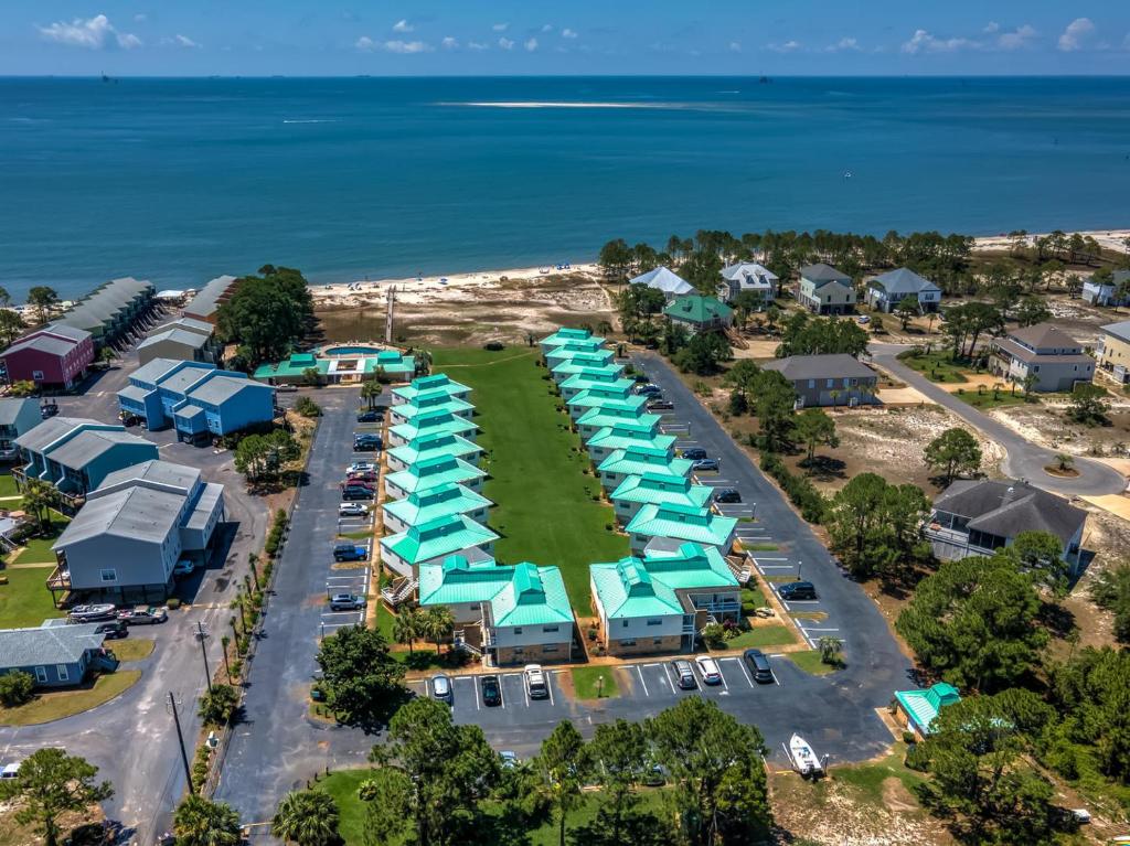 065 Surf Club B5 image