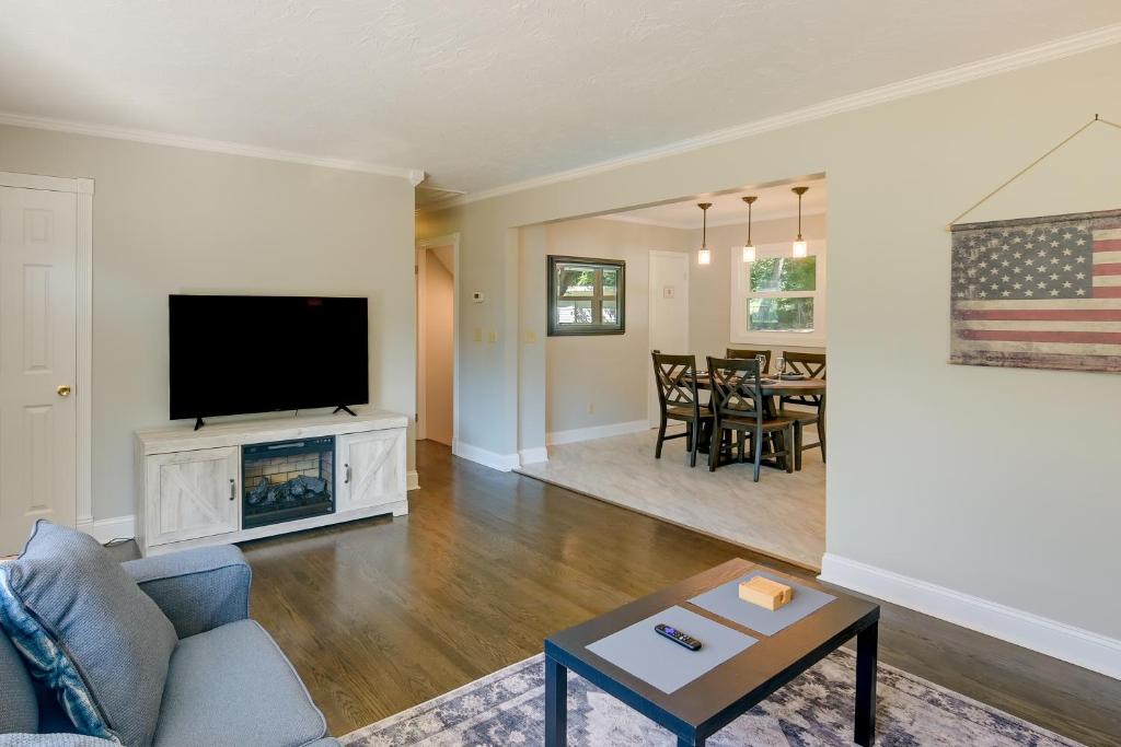 Family-Friendly Blacksburg Retreat with Playground! photo 3