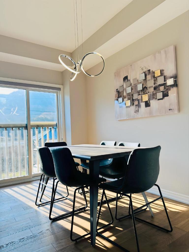 112 Delphi Court - Blue Mountain Escape photo 1