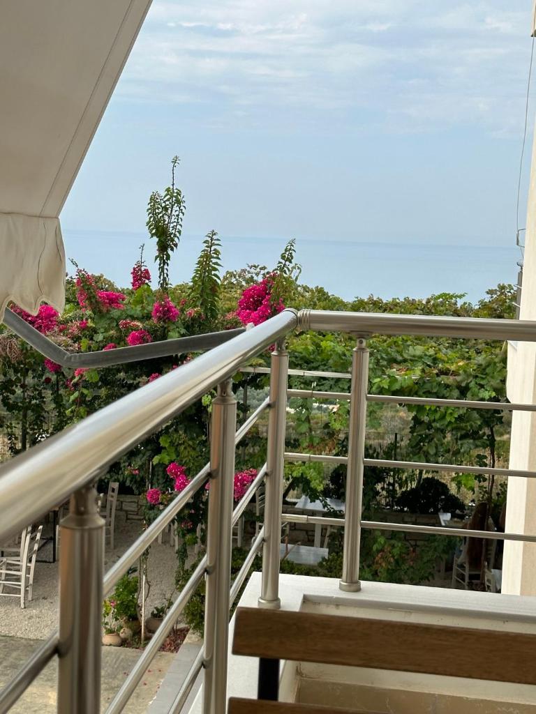 ELÉA Guesthouse himare photo 2