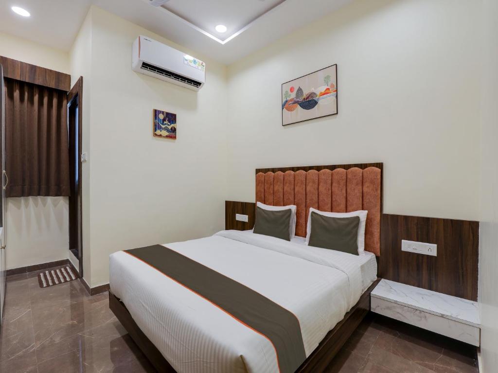 Super Collection O Hotel Rooms photo 4