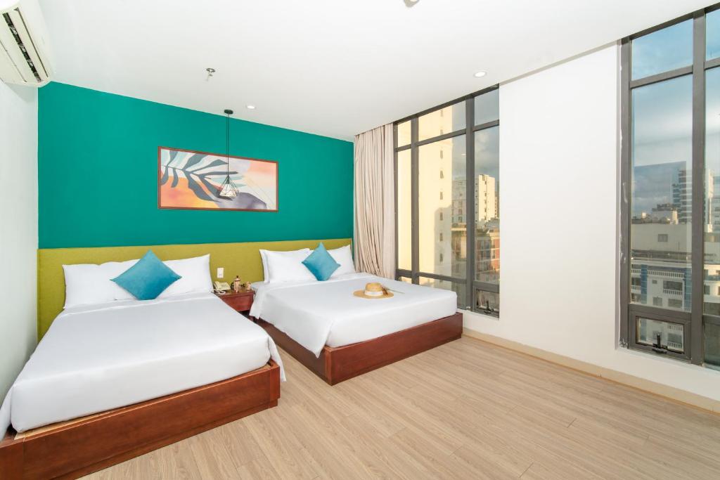 May Beach Hotel