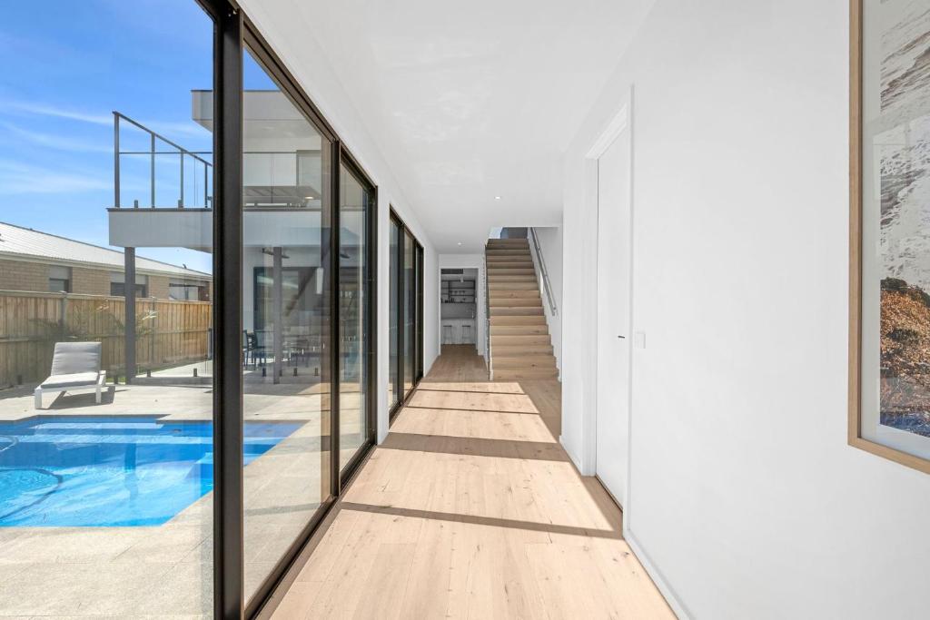 Inshore Pool Premium 99 photo 1