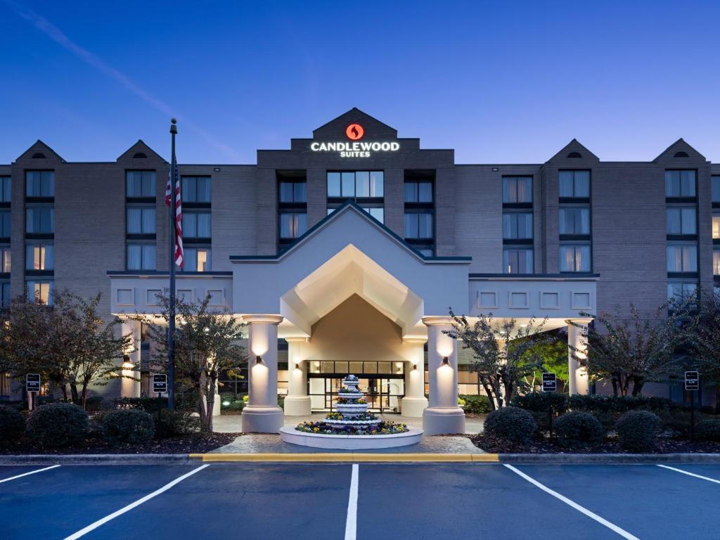 Candlewood Suites Birmingham - Inverness, an IHG Hotel image