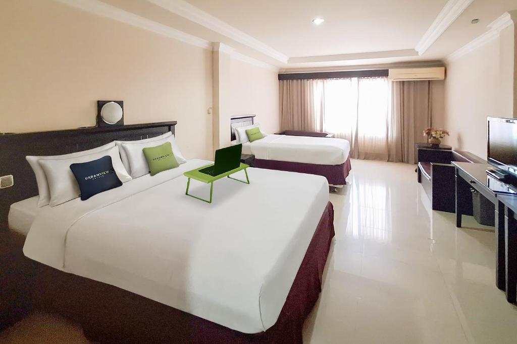 Urbanview Hotel Surya Kahayan Palangkaraya by RedDoorz photo 2