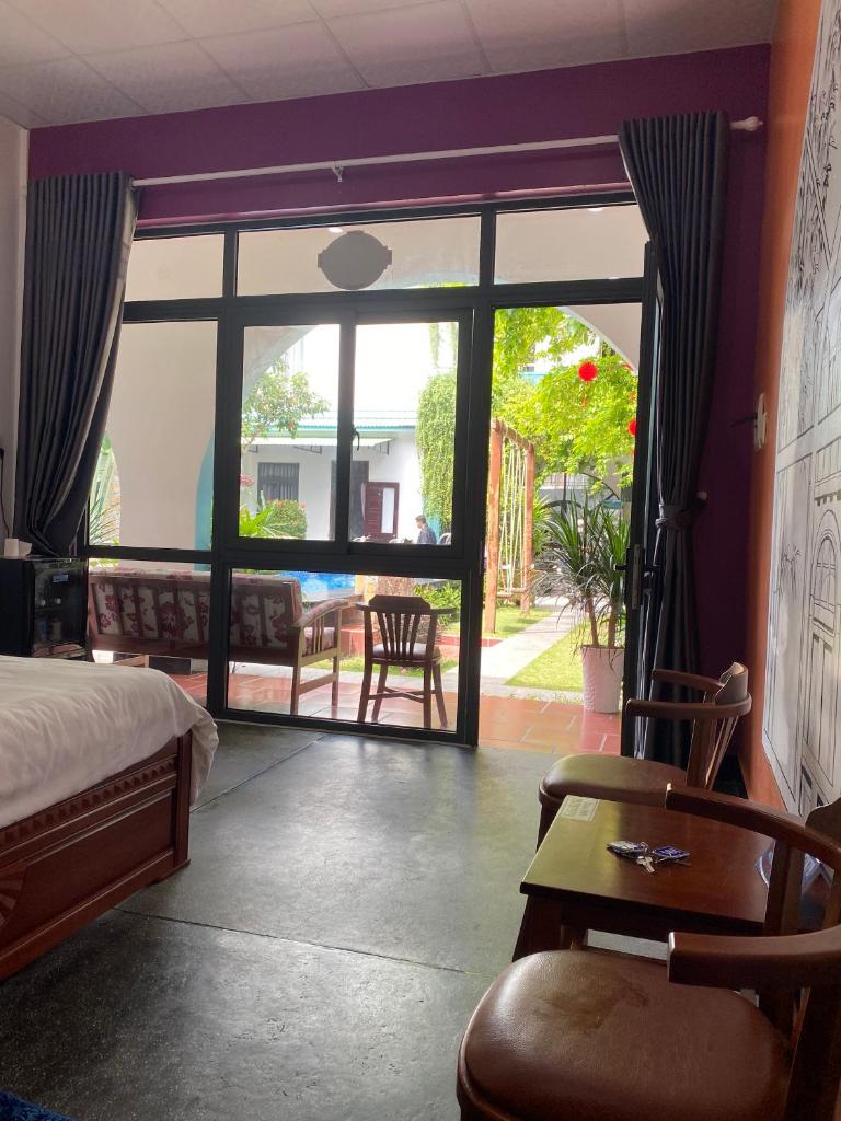 TROPICAL HOMESTAY PHÚ YÊN