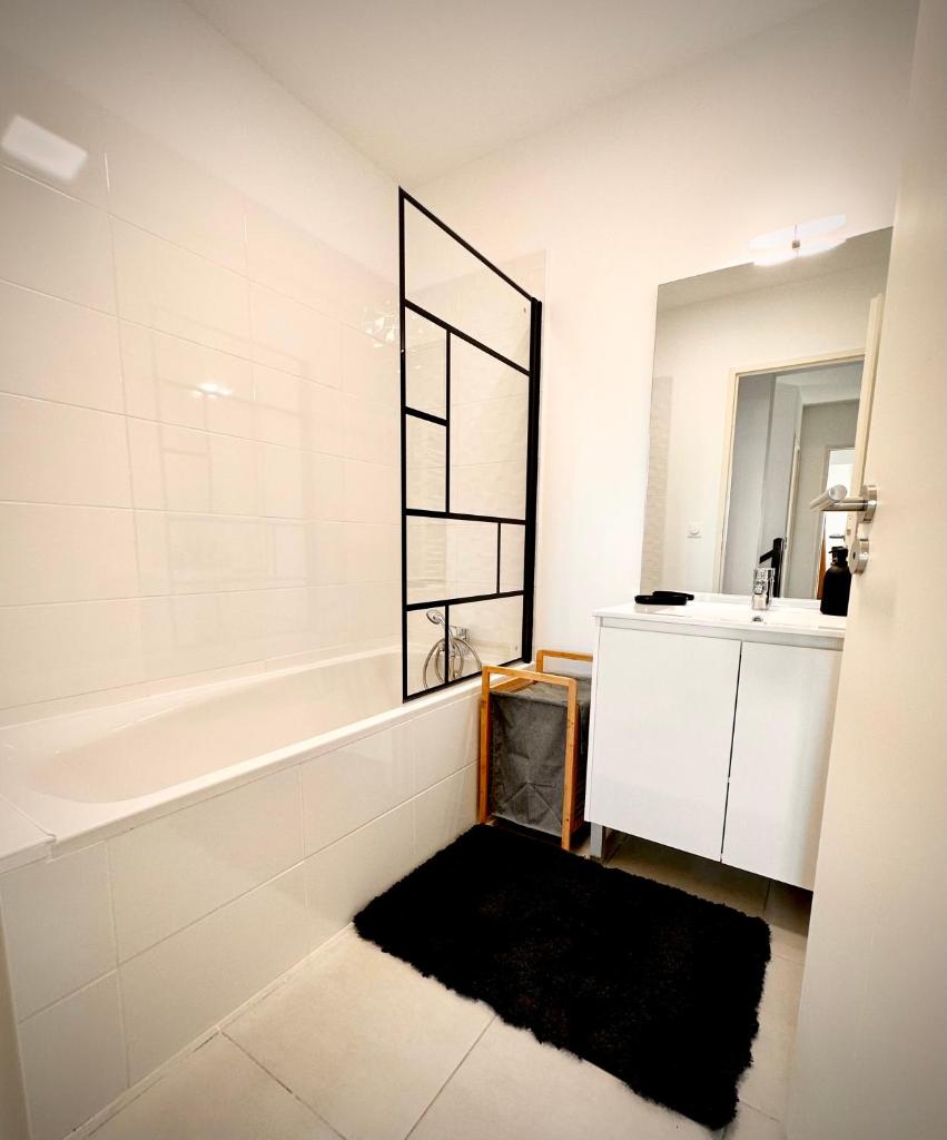 Duplex - Vue Mer exceptionnelle - Quartier Euromed-avec Box photo 1
