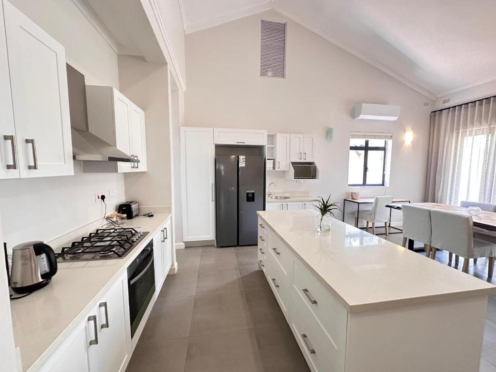 Narina Villa photo 3