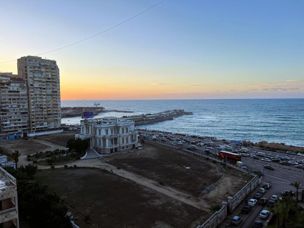 Sea View Luxury Apartment photo 1