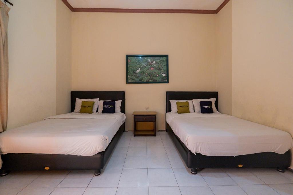 Urbanview Hotel Near Jatim Park 1 by RedDoorz photo 1