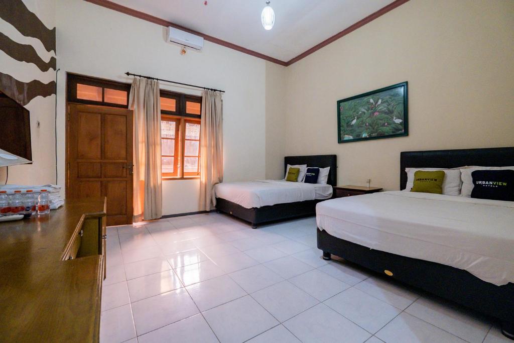 Urbanview Hotel Near Jatim Park 1 by RedDoorz photo 3