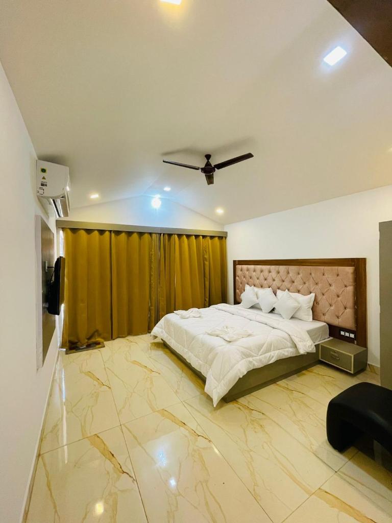 Luxurious Beach Resort Agonda photo 3