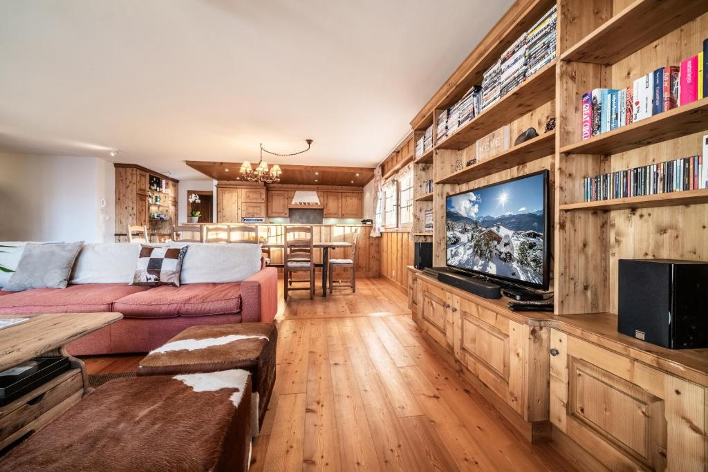 Ayous Verbier - BY EMERALD STAY photo 3