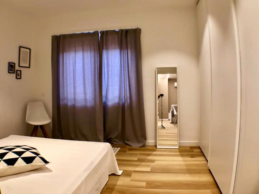 Minerva 406 - close to Lugano station photo 2