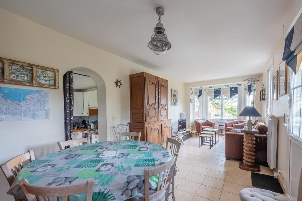 Emji - Maison proche de la plage photo 1