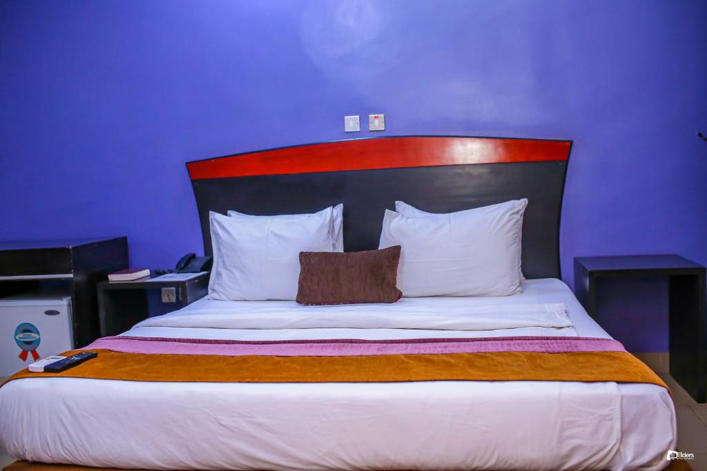 Suru Express Hotel photo 2
