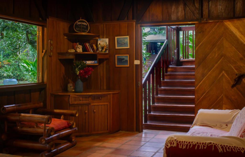 Casa Heliconia - spacious, big garden, close to the beach photo 3