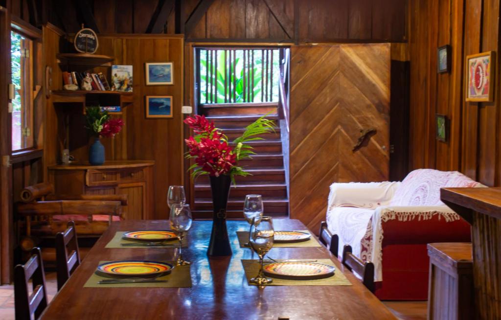 Casa Heliconia - spacious, big garden, close to the beach photo 2
