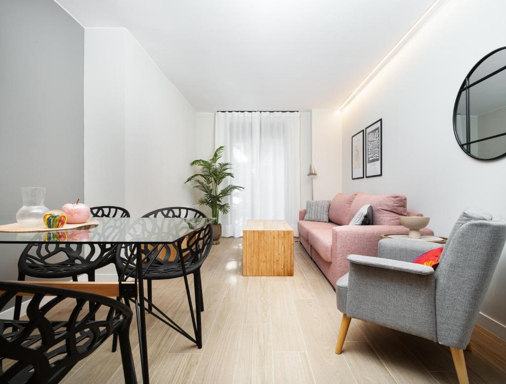 Apartamentos Torre del Reloj photo 1