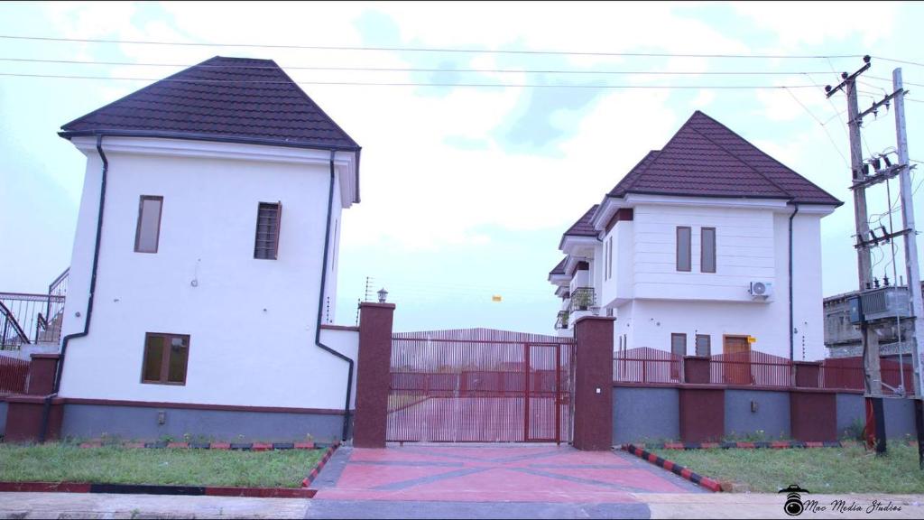 Bald Eagle Apartments photo 2