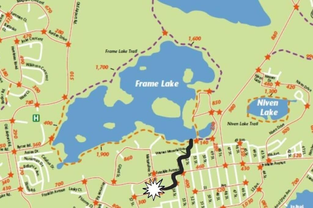Yellowknife Downtown 50a avenue Retreat photo 4