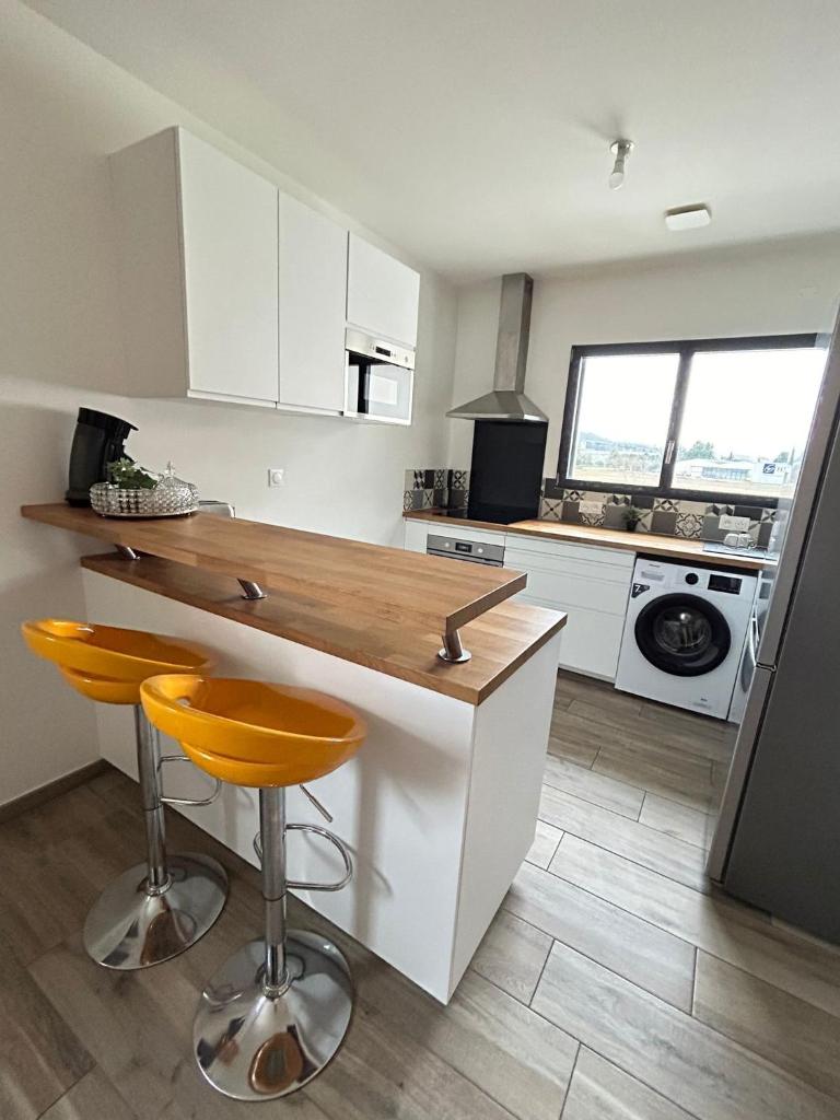 Duplex, parking gratuit privé, 5min centre Auxerre photo 3