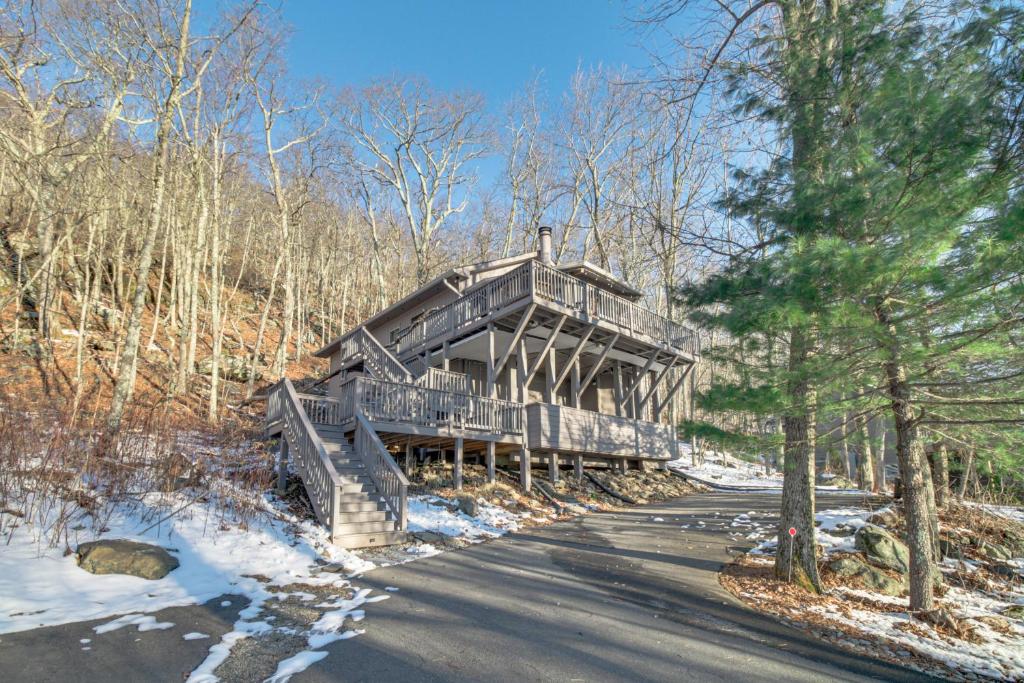 Rustic Getaway with Fireplace - Walk to Slopes! photo 3