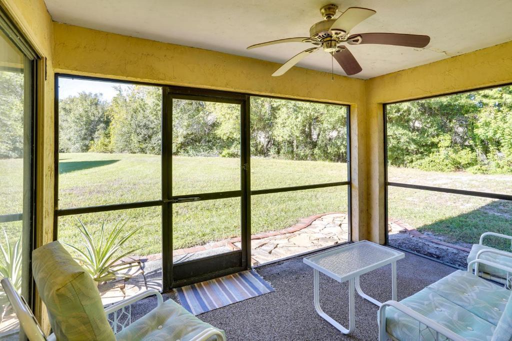 Pet-Friendly Lakeland Condo with Screened Porch! photo 1