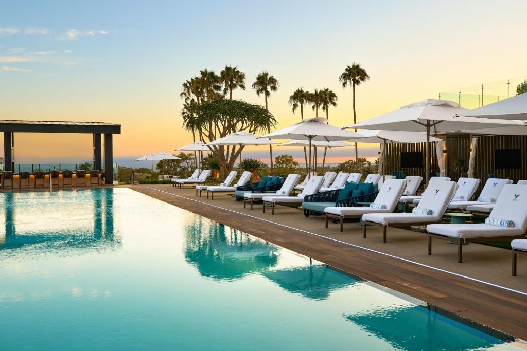 VEA Newport Beach, A Marriott Resort & Spa image