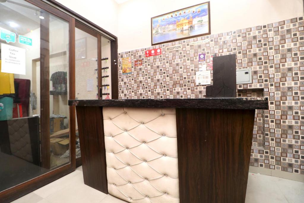 OYO Hotel Kapoor Residency photo 3