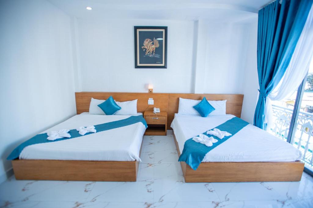 Tea leaf Hotel