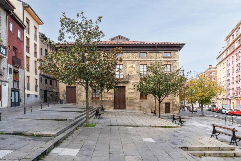 limehome Vitoria Palacio de los Álava-Velasco photo 1
